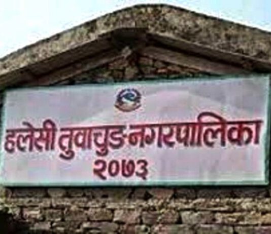 १८ खोटाङेलाई ल्याउन नगरपालिकाले मोरङ पठायो बस