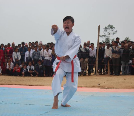 शंखडोल खुल्ला अनलाईन काताको उपाधी खोटाङकी रोश्मा र धनगढीका जगतलाई