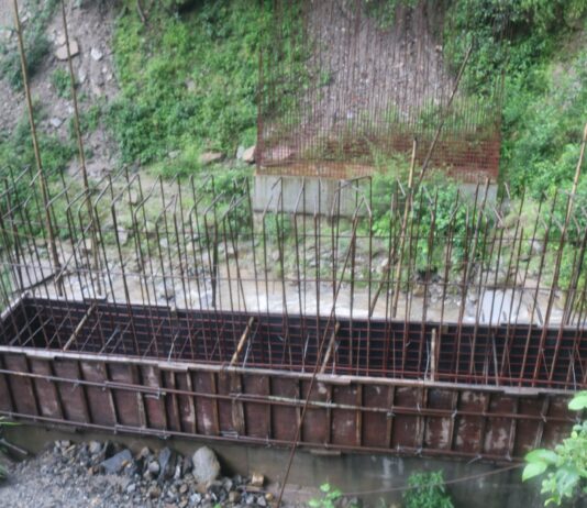 दिक्तेल–चखेवाभञ्ज्याङ सडक खण्डको पक्की पुल अलपत्र, म्याद गुज्रेको तीन बर्षमा ४० प्रतिशत काम